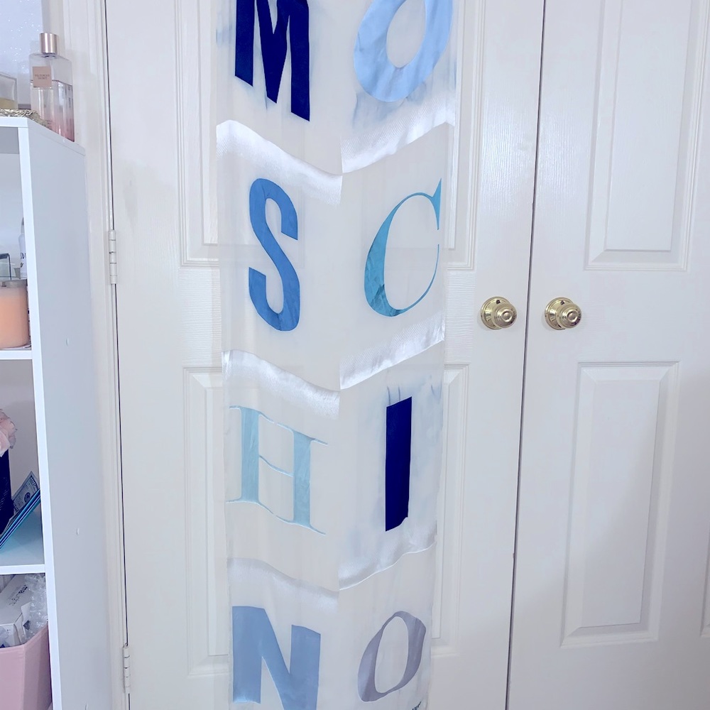 Moschino shawl